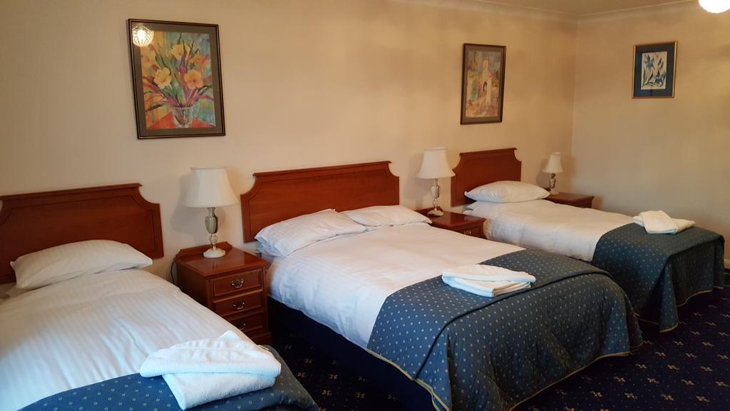 The Pilgrim'S Guest House 뉴버리 외부 사진