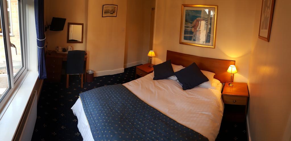 The Pilgrim'S Guest House 뉴버리 외부 사진