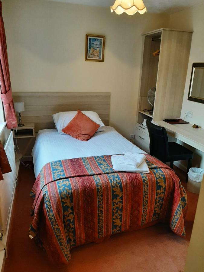 The Pilgrim'S Guest House 뉴버리 외부 사진